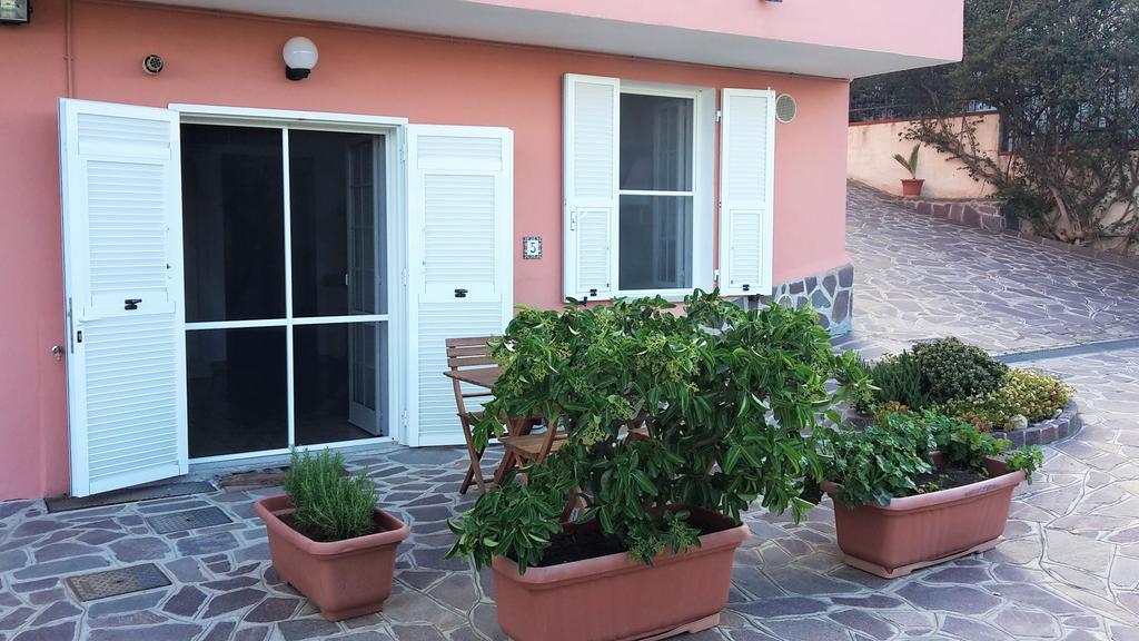 Azienda Agrituristica Villa Arianna Империя Экстерьер фото