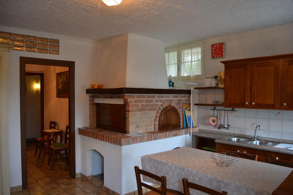 Azienda Agrituristica Villa Arianna Империя Номер фото